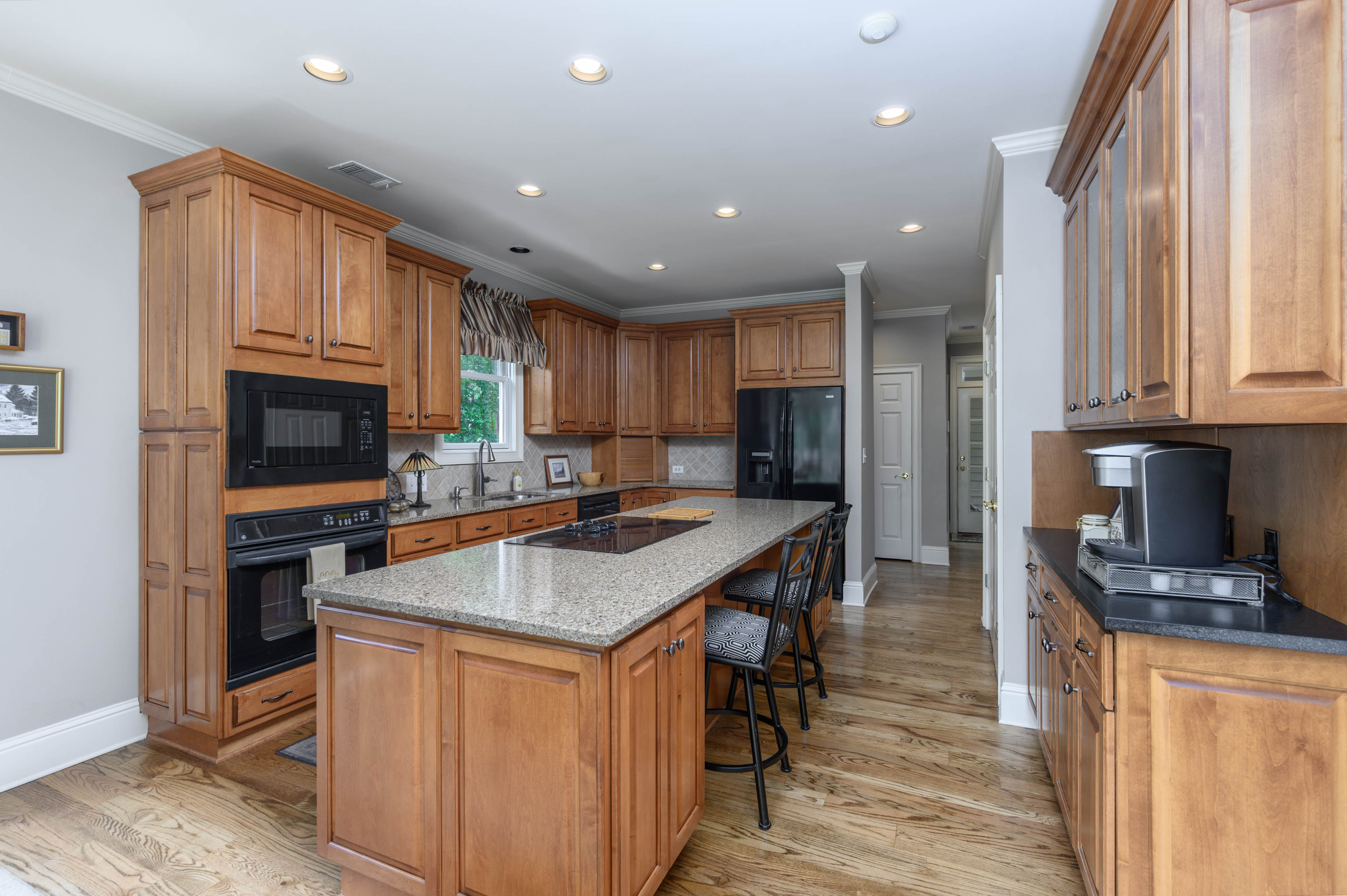 1011 Dejarnet Court image 15
